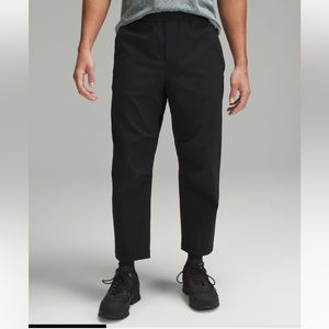 Lululemon Lab Stretch Woven Pant 26” - Medium Black